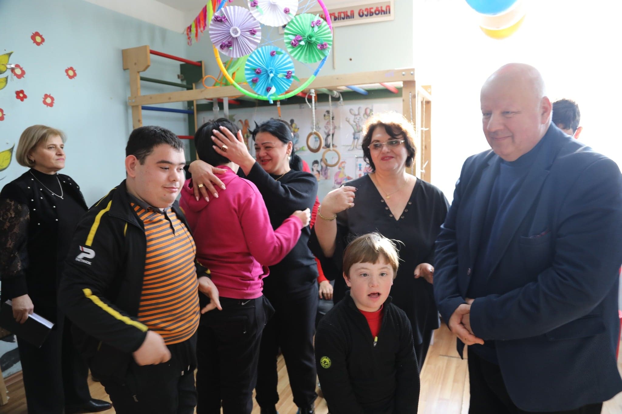 Frontnews image description