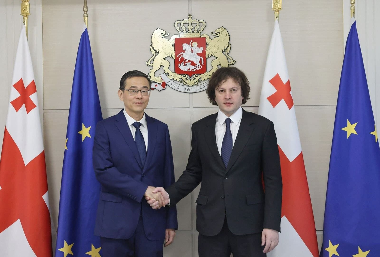 Frontnews image description