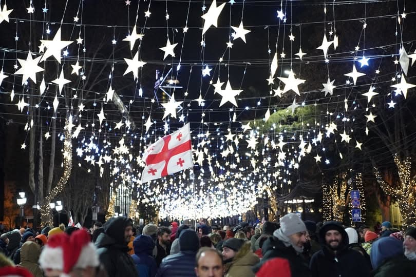 Frontnews image description