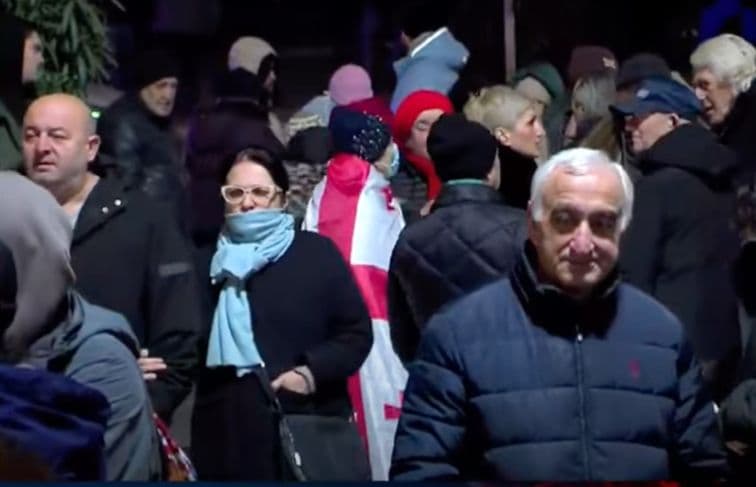 ხელახალი არჩევნების და აქციების დროს დაკავებულთა გათავისუფლების მოთხოვნით პროტესტი გრძელდება