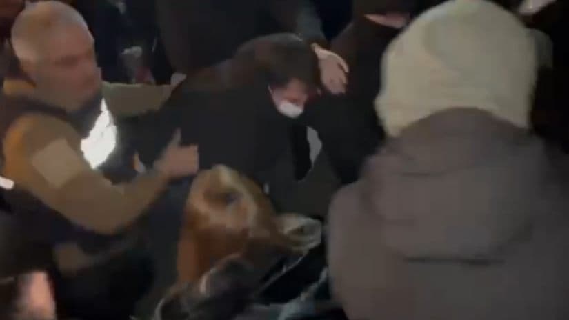 10 protesters detained near Batumi police headquarters