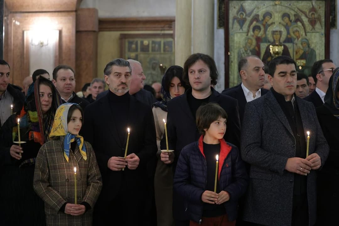 ირაკლი კობახიძე საშობაო ლიტურგიას დაესწრო