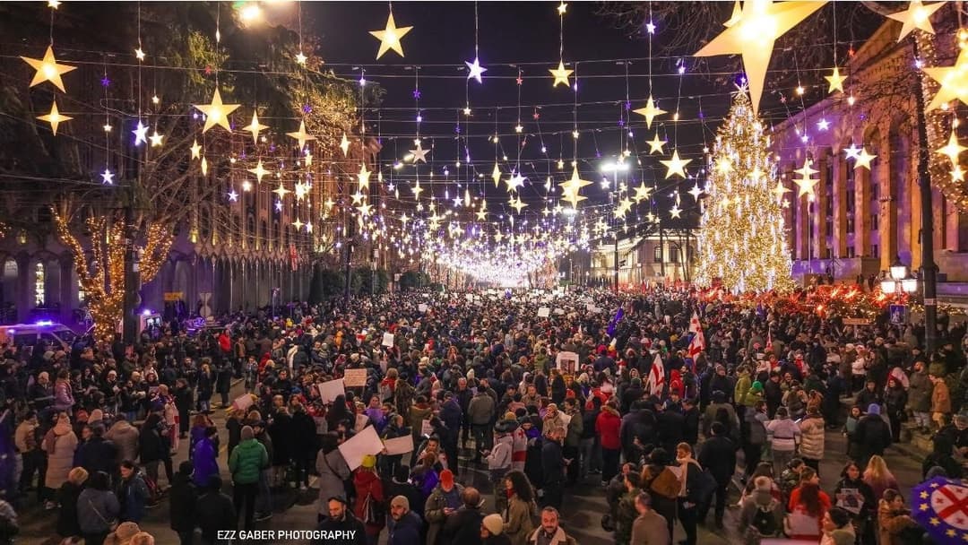 დღეს მოქალაქეები რუსთაველის გამზირზე ისევ შეიკრიბებიან