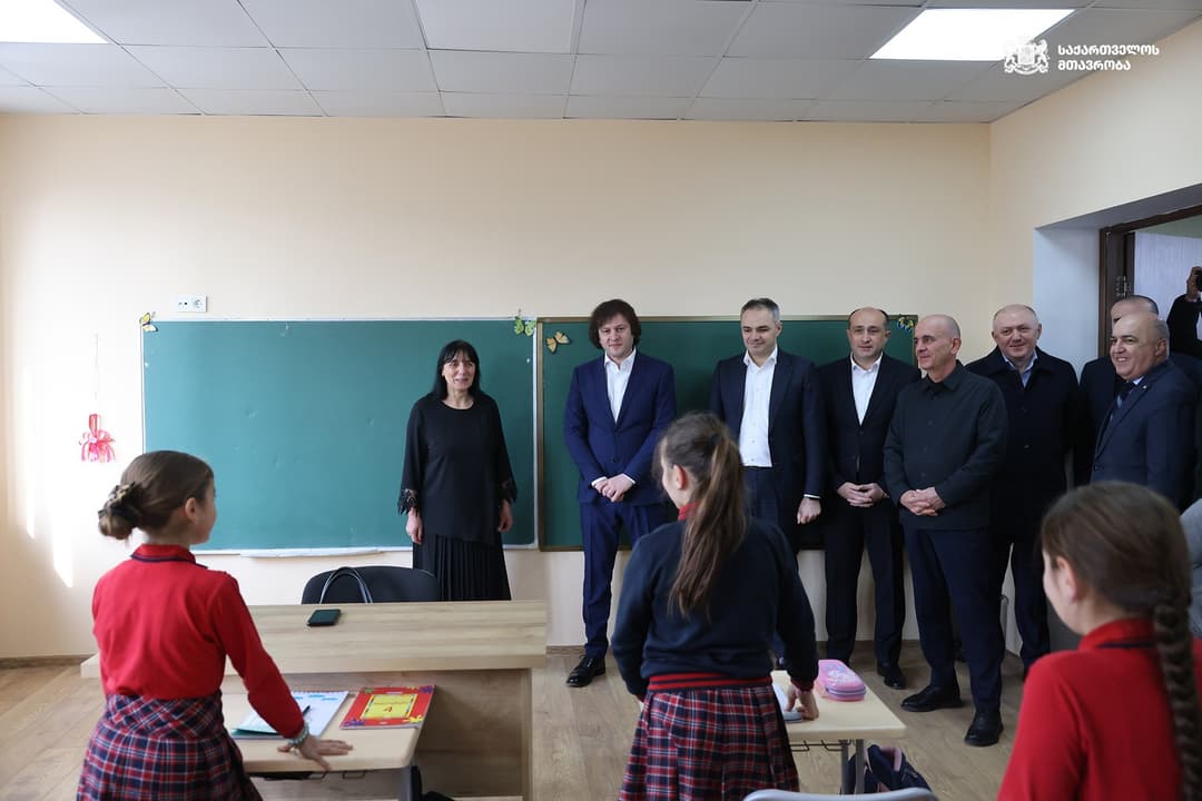 ირაკლი კობახიძემ ვანის მუნიციპალიტეტის სოფელ ზეინდარის ახლად რეაბილიტირებული საჯარო სკოლა გახსნა