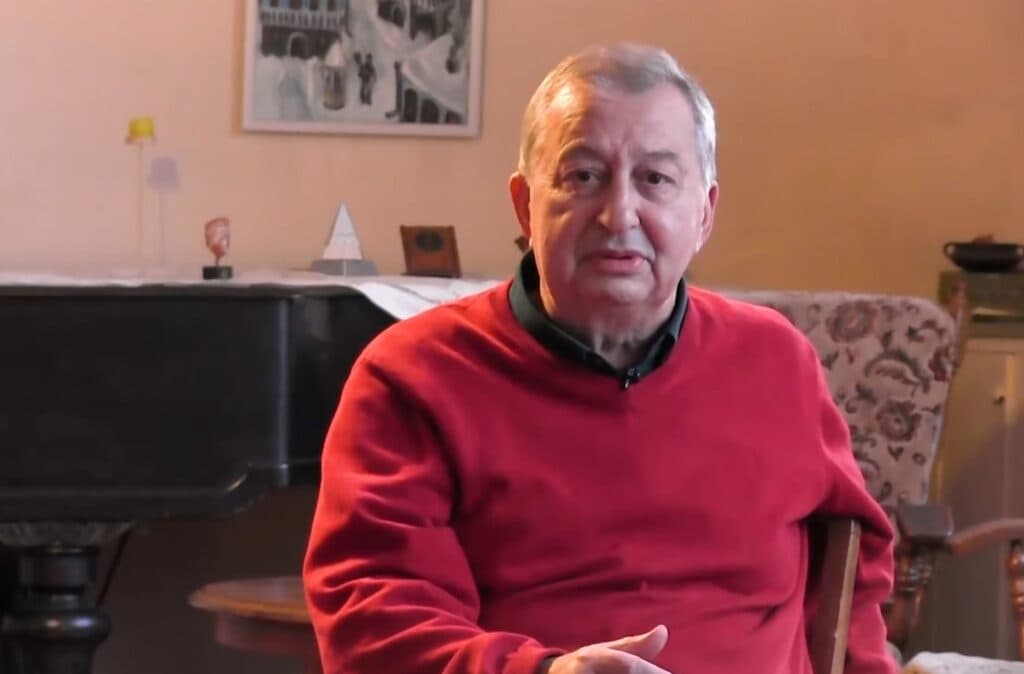 Frontnews image description