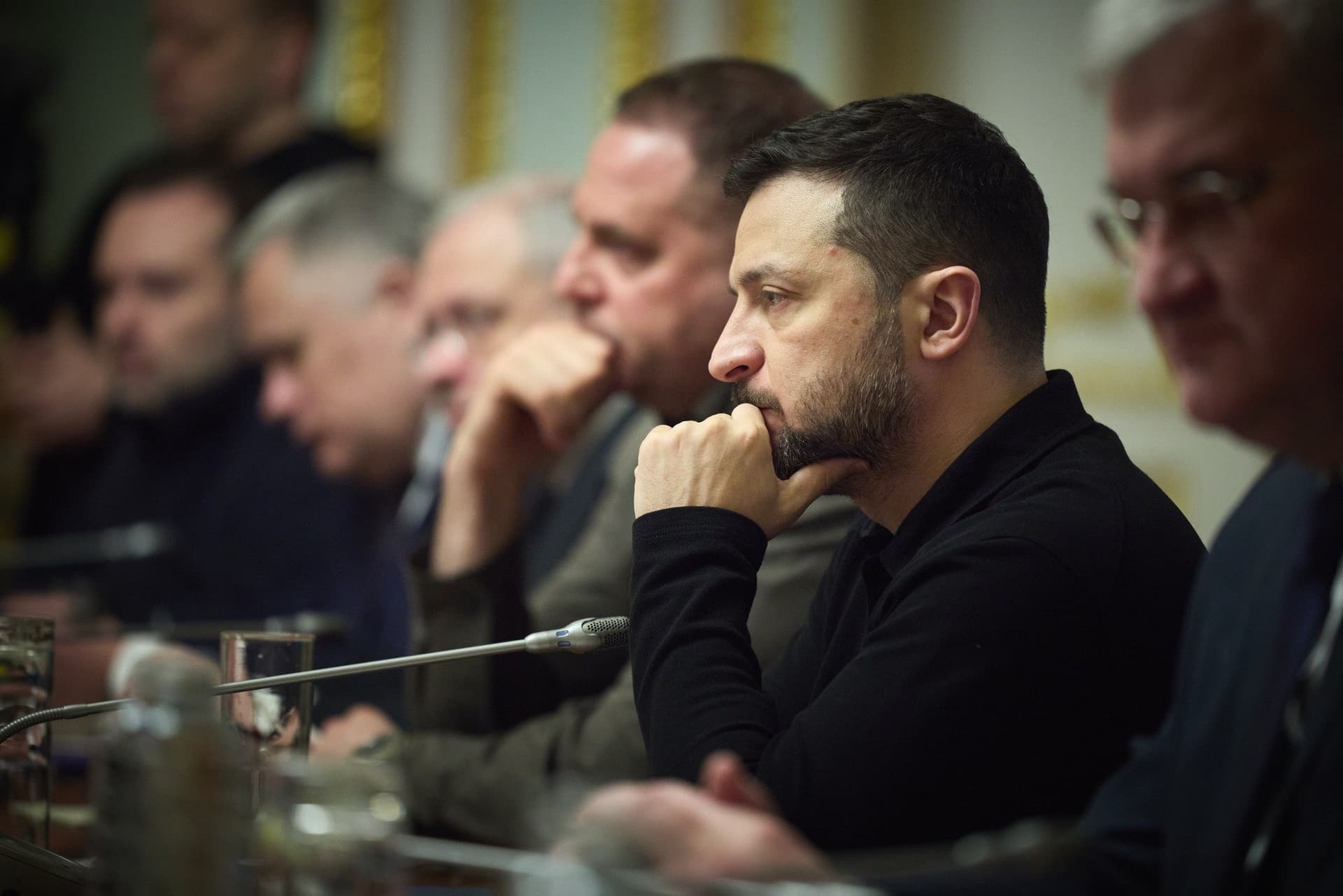 Frontnews image description