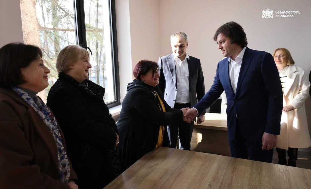 ირაკლი კობახიძემ ზესტაფონის ახლად რეაბილიტირებული მე-4 საჯარო სკოლა დაათვალიერა