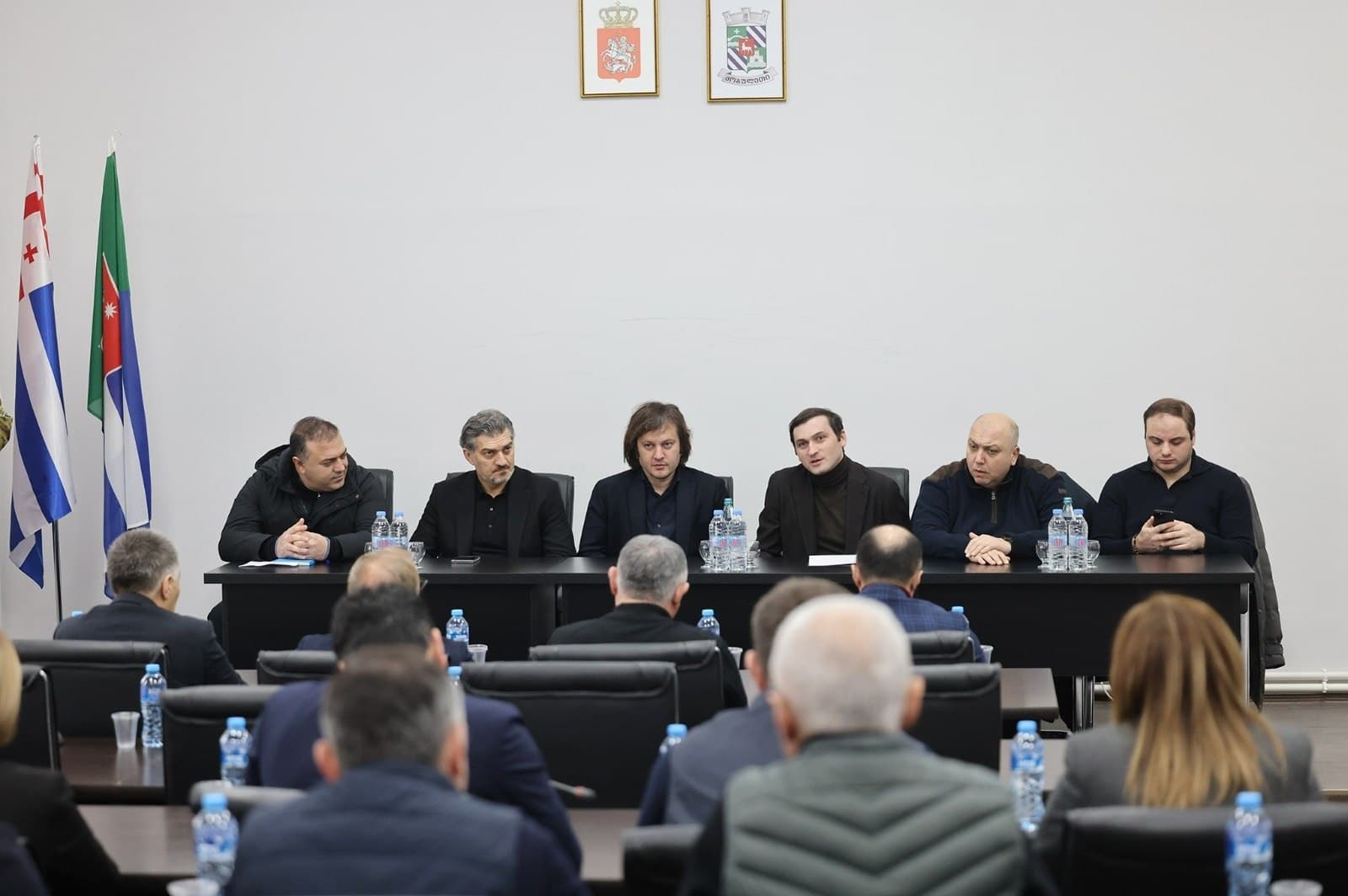 Frontnews image description