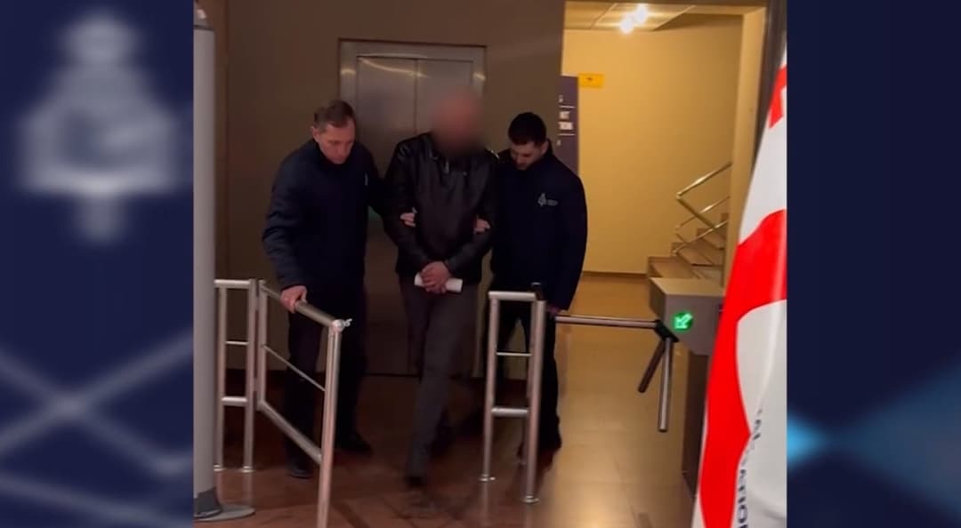 პედოფილიის და გარყვნილი ქმედების ფაქტზე 40 წლის მამაკაცი დააკავეს