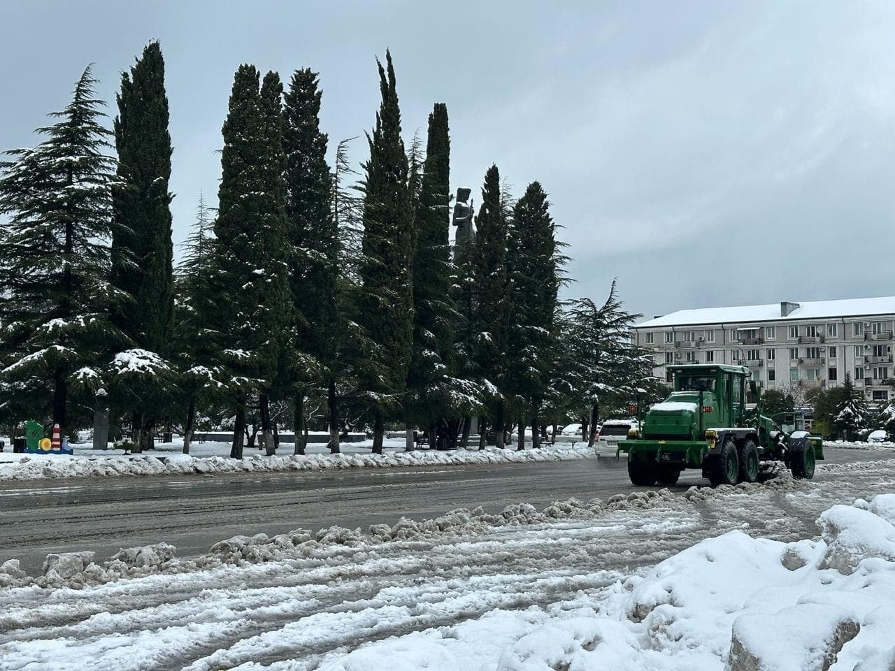 Frontnews image description