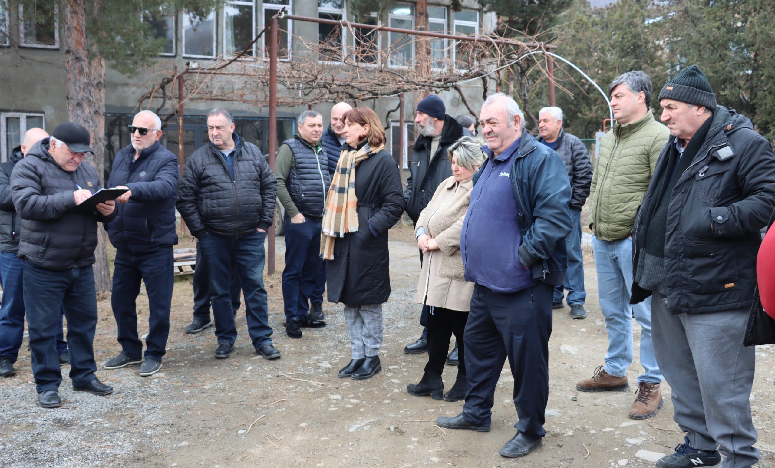 Frontnews image description