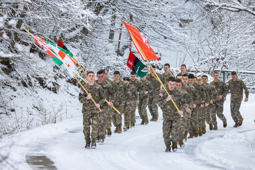 საბჭოთა ოკუპაციის კვირეულის ფარგლებში ეროვნული თავდაცვის აკადემიის იუნკერებმა სიმბოლური გარბენი მოაწყვეს