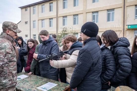 Frontnews image description