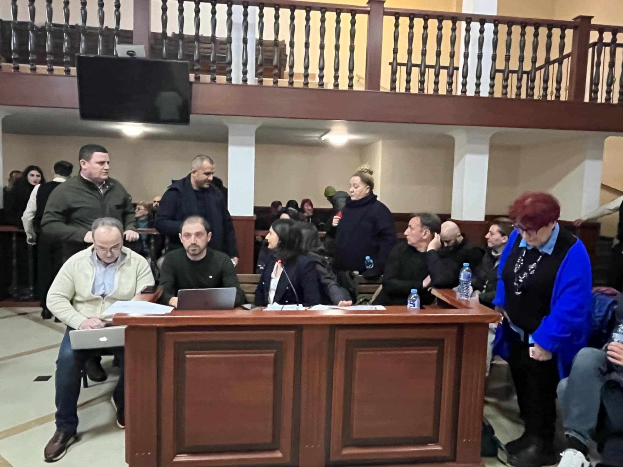 Frontnews image description