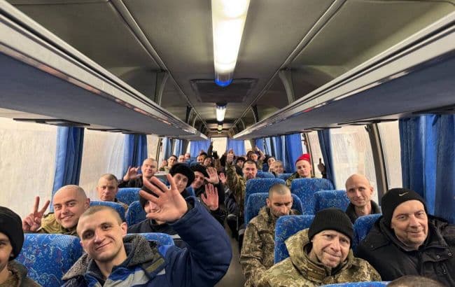 Ukraine and Russia exchange prisoners under “150-for-150” formula