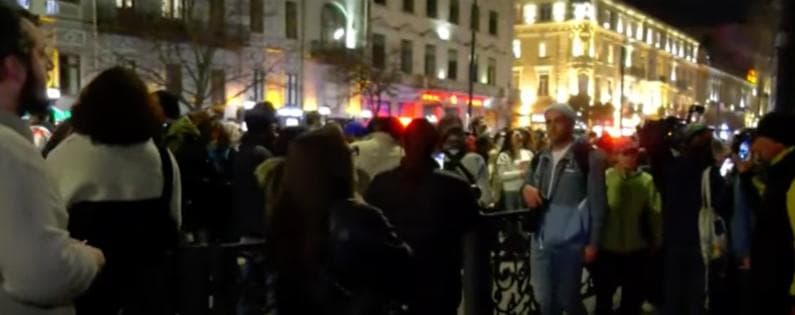 Frontnews image description