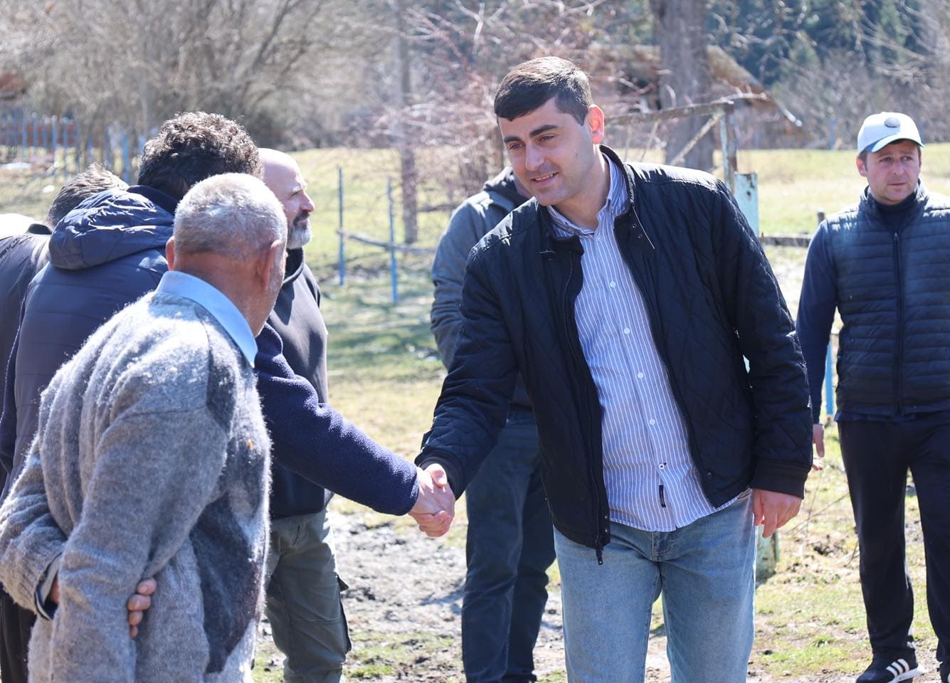 Frontnews image description