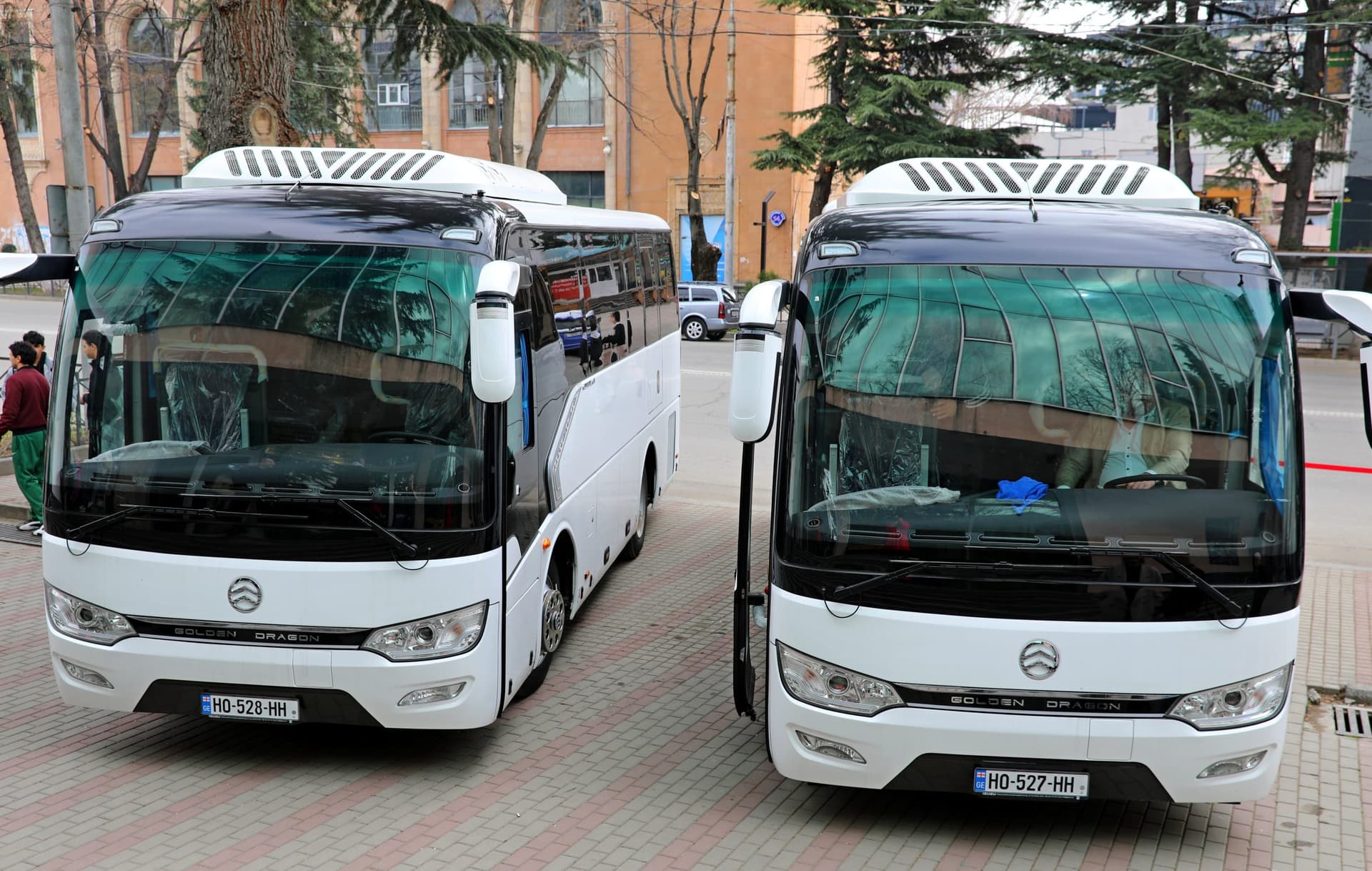 Frontnews image description