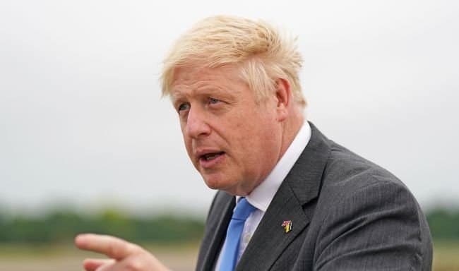 ჯონსონი – პუტინი მოლაპარაკებებს არ აწარმოებს, ის ჩვენ დაგვცინის