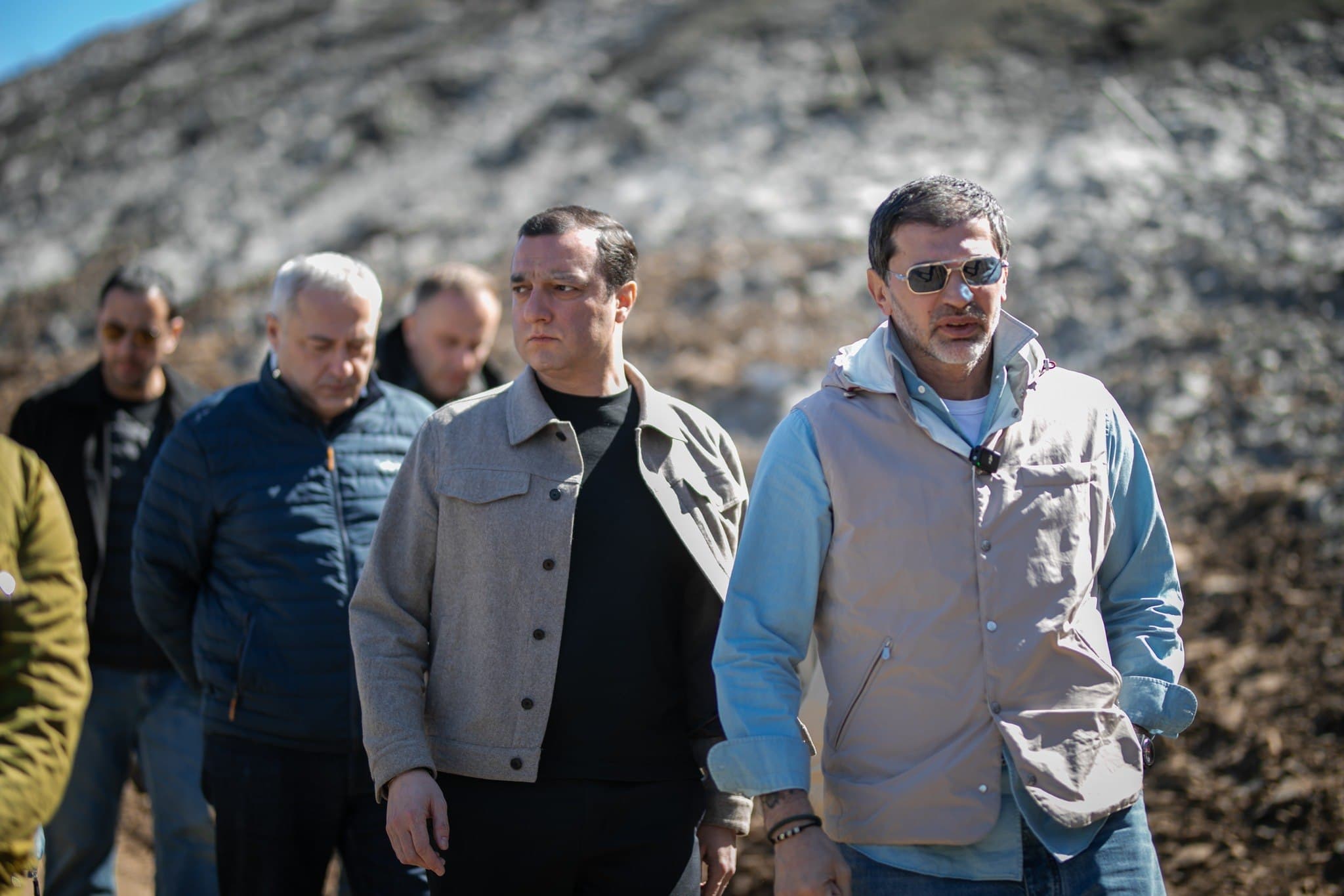 Frontnews image description