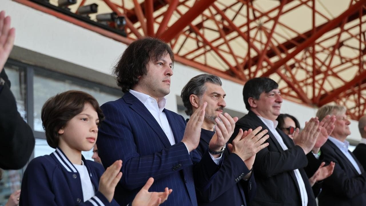 Frontnews image description