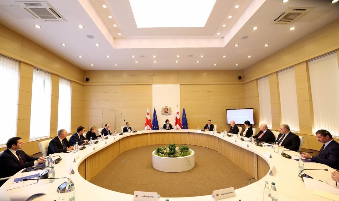 ირაკლი კობახიძის ხელმძღვანელობით, უმაღლესი განათლების რეფორმის სამთავრობო კომისიის სხდომა გაიმართა