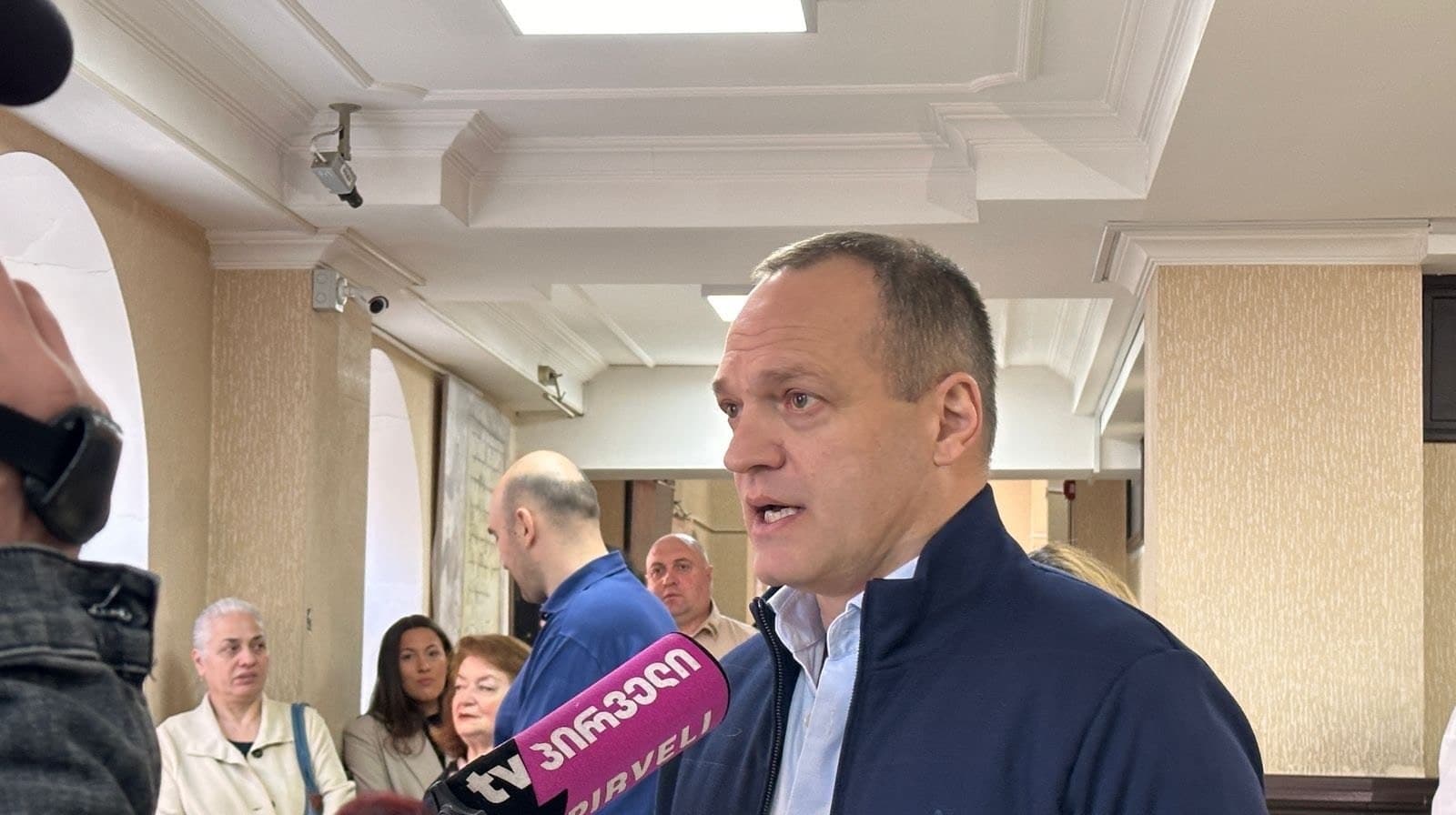 Frontnews image description