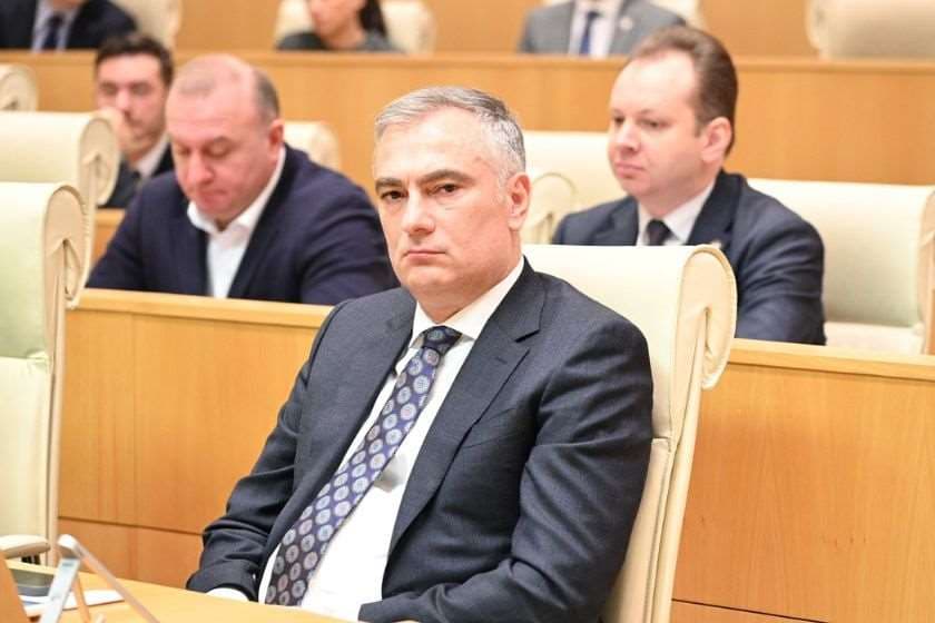 Frontnews image description