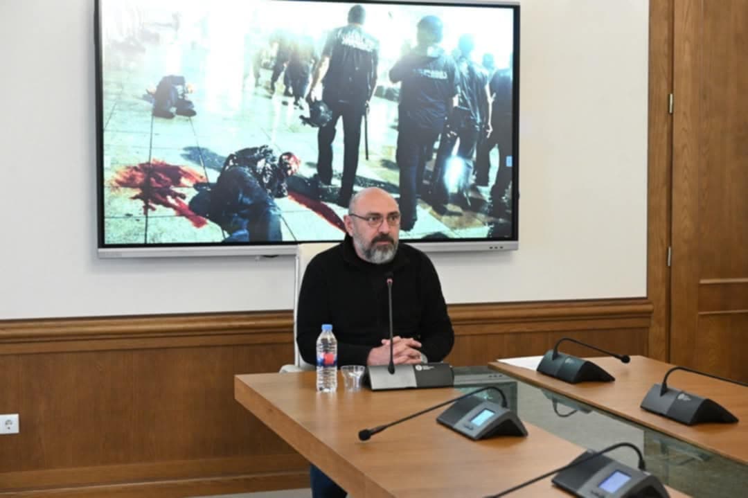 Frontnews image description