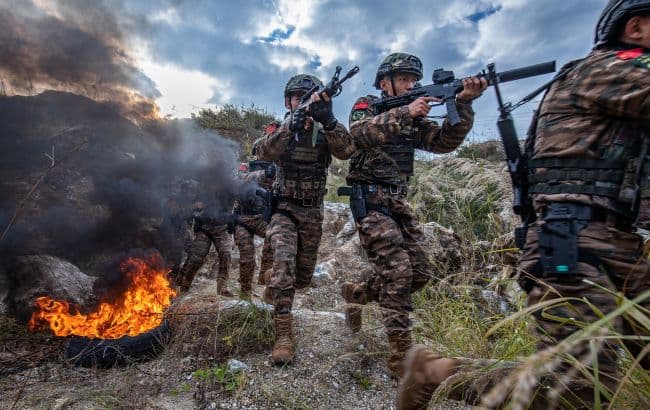 Frontnews image description