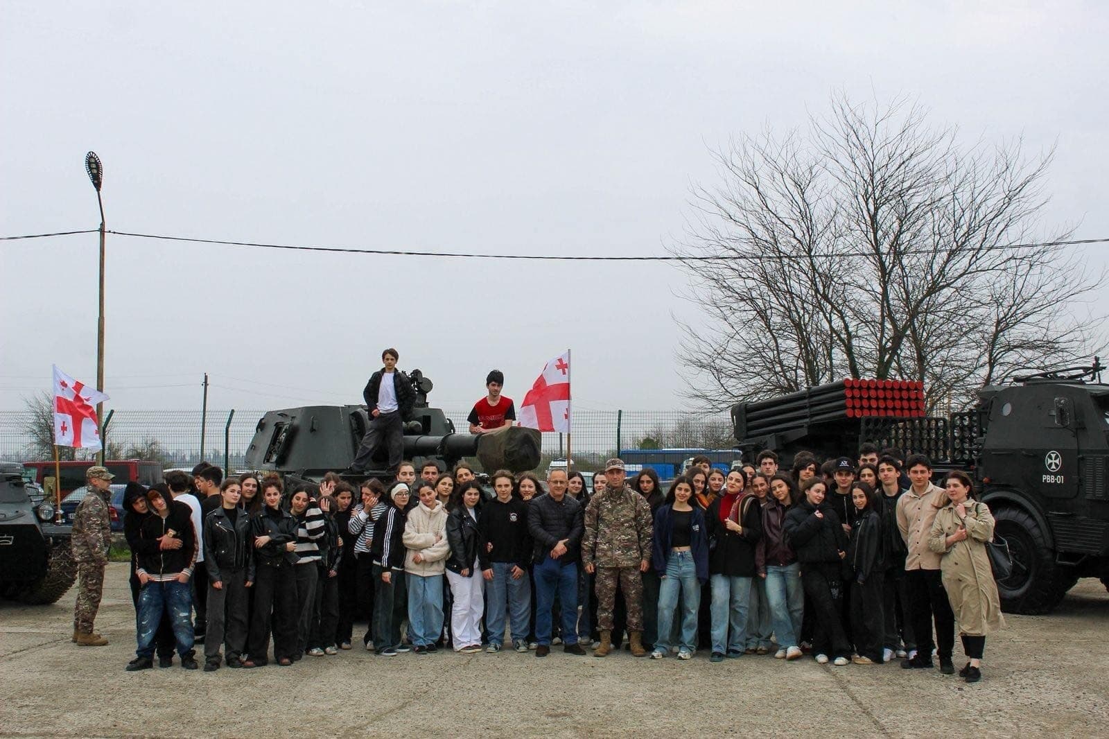 Frontnews image description