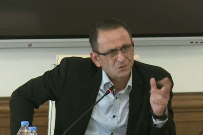 კახა დაბრუნდაშვილი –  ჩემს მონაყოლს ვინც ხედავთ და ვინც უსმენთ, ამათ როგორ ითხოვთ,  როგორ უდგახართ გვერდით?! მინდა ყველას მოვუწოდო გონს მოეგონ