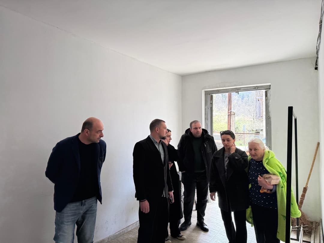 აფხაზეთის მთავრობის თავმჯდომარის დავალებით, აფხაზეთიდან დროებით დევნილი მოსახლეობის საჭიროებების შესწავლა გრძელდება
