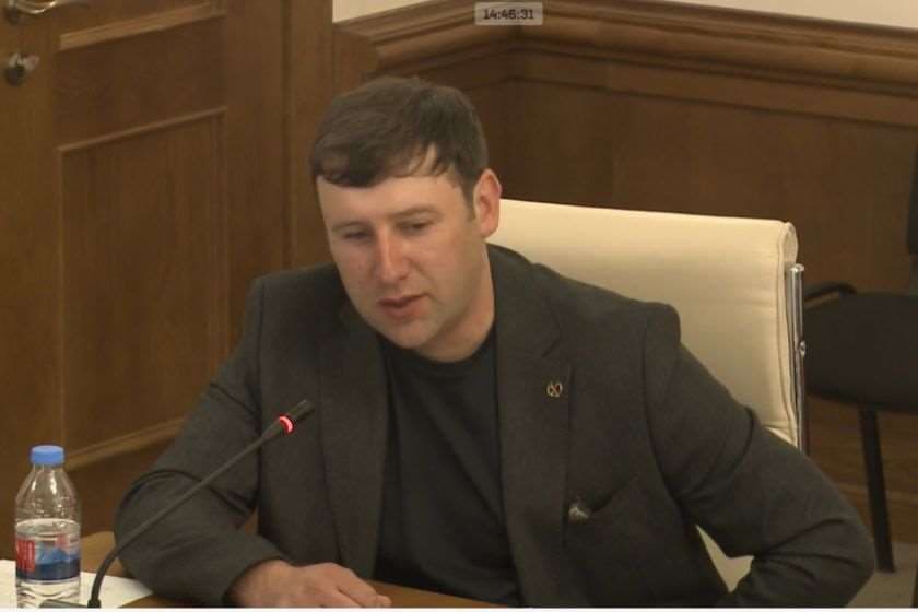 გიორგი აფრასიძე – ვერტმფრენიდან ცეცხლი გახსნეს, საიდანაც სახლს ცეცხლის ალი მოედო, ბაბუა დაჭრილი იყო, არც ერთ მეზობელს იმის საშუალება არ მისცეს, რომ დაჭრილი გამოეყვანათ