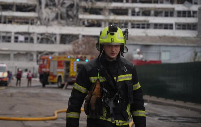 Russian missile strike on Kyiv kills one, injures three