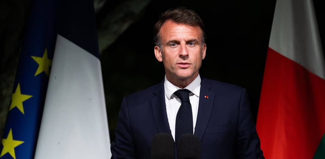 მაკრონი – აშშ-ის რისხვა მიმართული უნდა იყოს ერთადერთი ადამიანისკენ