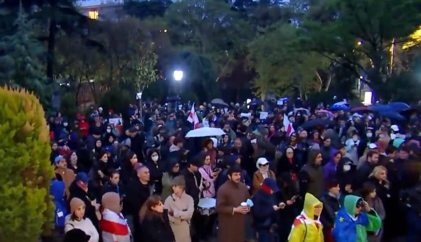 “გამარჯვება ჩვენია, ძალა სტუდენტებშია!“ – საპროტესტო მსვლელობა თბილისში