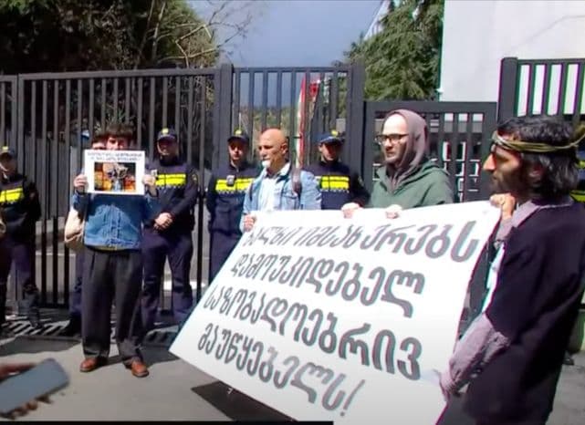 Frontnews image description