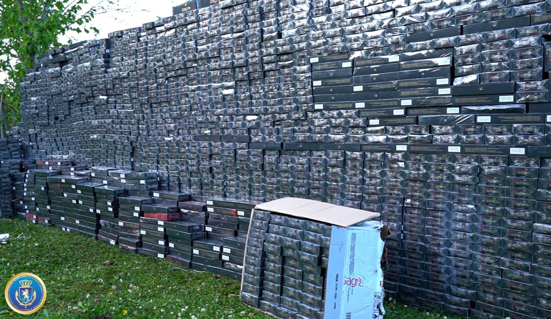 საგამოძიებო სამსახურმა განსაკუთრებით დიდი ოდენობით უაქციზო სიგარეტის შენახვის ფაქტზე ერთი პირი დააკავა