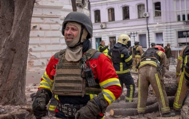 Russia claims strike targeted Ukrainian commanders as civilian death toll mounts in Sumy