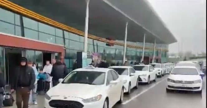 ტაქსის მძღოლები თბილისში მასშტაბურ საპროტესტო აქციას აანონსებენ