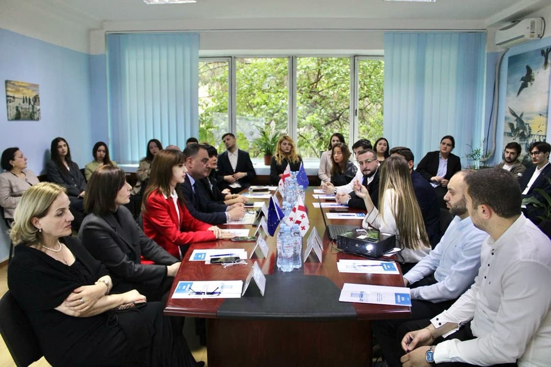 აფხაზეთის ავტონომიური რესპუბლიკის ფინანსთა და ეკონომიკის სამინისტრო დროებით დევნილ სტუდენტებს მასპინძლობს