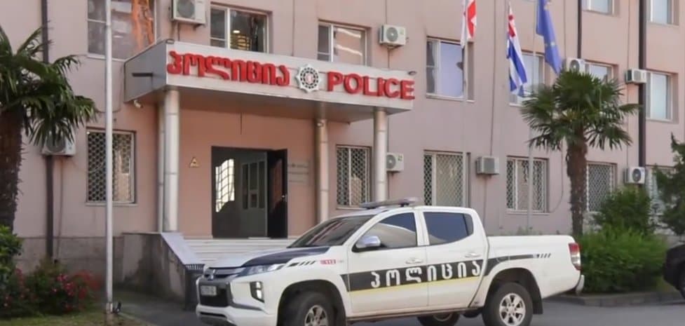 აჭარის პოლიციამ განზრახ მკვლელობის ფაქტზე ერთი პირი დააკავა