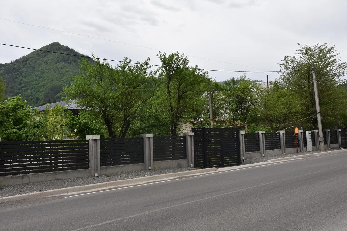 Frontnews image description