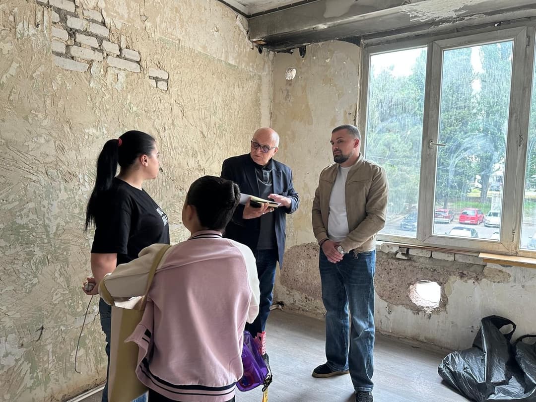 აფხაზეთის მთავრობამ ხანძრის შედეგად დაზარალებულ დევნილებს ფინანსური დახმარება გაუწია