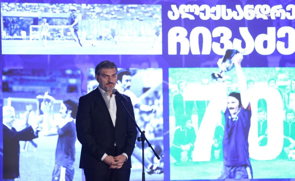 მიხეილ ყაველაშვილი - ალექსანდრე ჩივაძე მოედანზე იყო "ვეფხისტყაოსნიდან“ გადმოსული გმირი