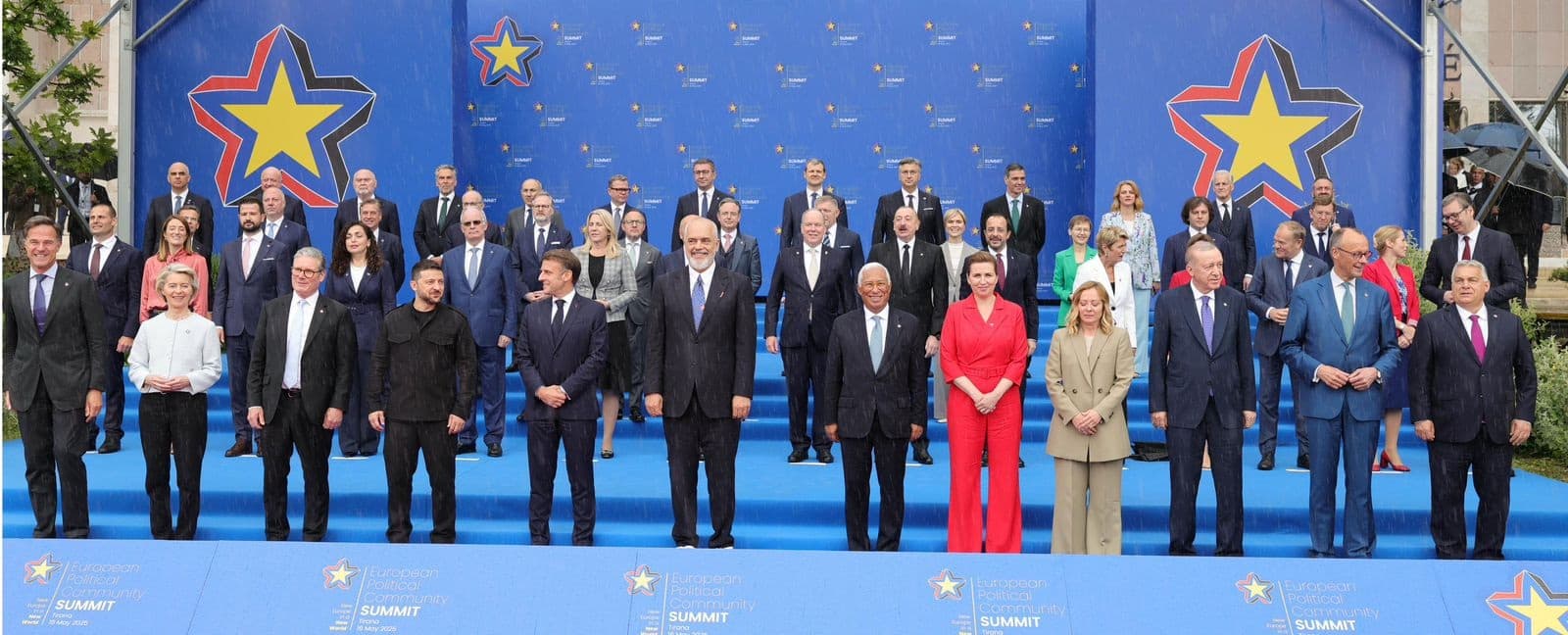 The PM is scheduled to deliver a speech at the summit in a round table format.