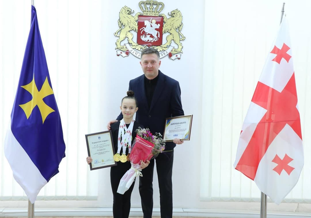 ანა ჭელიძე ნელი სალაძის მხატვრული ტანვარჯიშის რეგიონული ტურნირის გამარჯვებულია