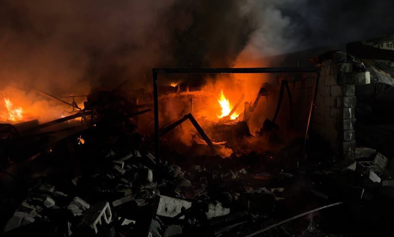 Frontnews image description