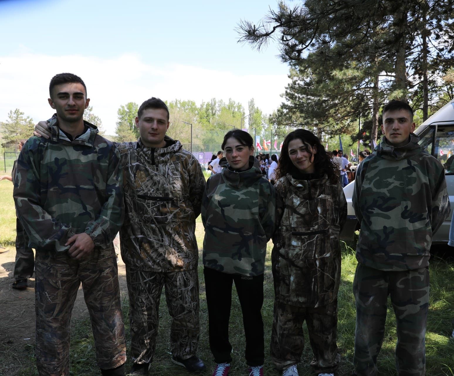 <p style="text-align: justify">ეროვნული თავდაცვის აკადემიის იუნკერთა სასწავლო ბატალიონის იუნკერებმა მონაწილეობა მიიღეს სსიპ ახალგაზრდობის სააგენტოს ორგანიზებით დაგეგმილ მასშტაბურ სტუდენტურ ფესტივალში „სტუდფესტი 2025“, რომელიც მოიცავდა უნივერსიტეტებს შორის სპორტული ტურნირების ჩატარებას, კულტურული და შემოქმედებითი ღონისძიებების გამართვას.</p><p style="text-align: justify">მსგავსი სახის აქტივობებში მონაწილეობის მიღება ხელს უწყობს სხვადასხვა უნივერსიტეტების სტუდენტებს შორის პარტნიორული და მეგობრული ურთიერთობების ჩამოყალიბებასა და აკადემიის შესახებ საზოგადოებაში ცნობადობის ამაღლებას და პოპულარიზაციას.</p>